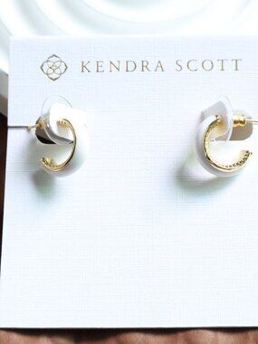 Kendra Scott White Enamel Gold Earrings - Ainsley